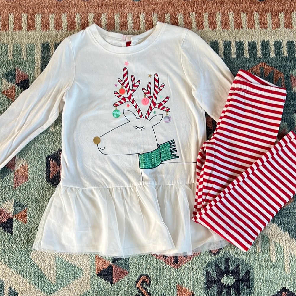 Cat & Jack matching set with reindeer - 5t - EUC